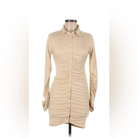 Oh Polly Ivory collar button down bodycon dress - Picture 2 of 3